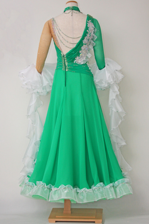 レンタル・販売ドレス一覧 | 各種お洋服・ドレスの製作取り扱い 